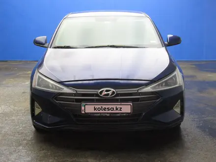 Hyundai Elantra 2019 года за 5 984 000 тг. в Актобе