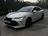 Toyota Avalon 2022 года за 18 500 000 тг. в Алматы – фото 2