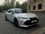 Toyota Avalon 2022 года за 18 500 000 тг. в Алматы