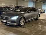 Volvo S90 2018 года за 24 200 000 тг. в Алматы – фото 2