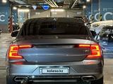 Volvo S90 2018 года за 24 200 000 тг. в Алматы – фото 5
