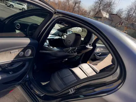 Mercedes-Benz E 53 AMG 2022 года за 39 000 000 тг. в Алматы – фото 15