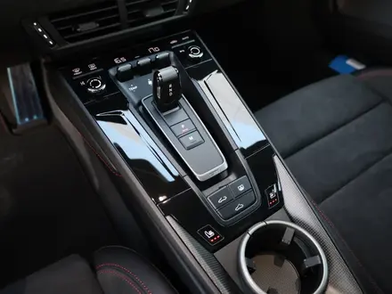 Porsche 911 Carrera GTS 2026 года за 153 244 200 тг. в Алматы – фото 15