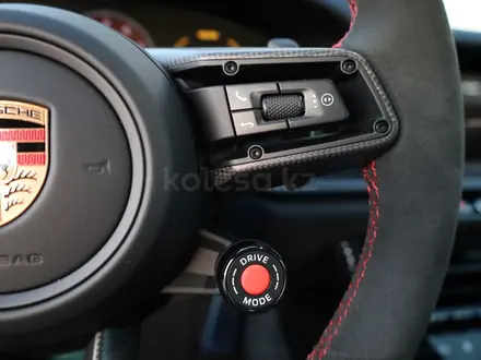 Porsche 911 Carrera GTS 2026 года за 153 244 200 тг. в Алматы – фото 9