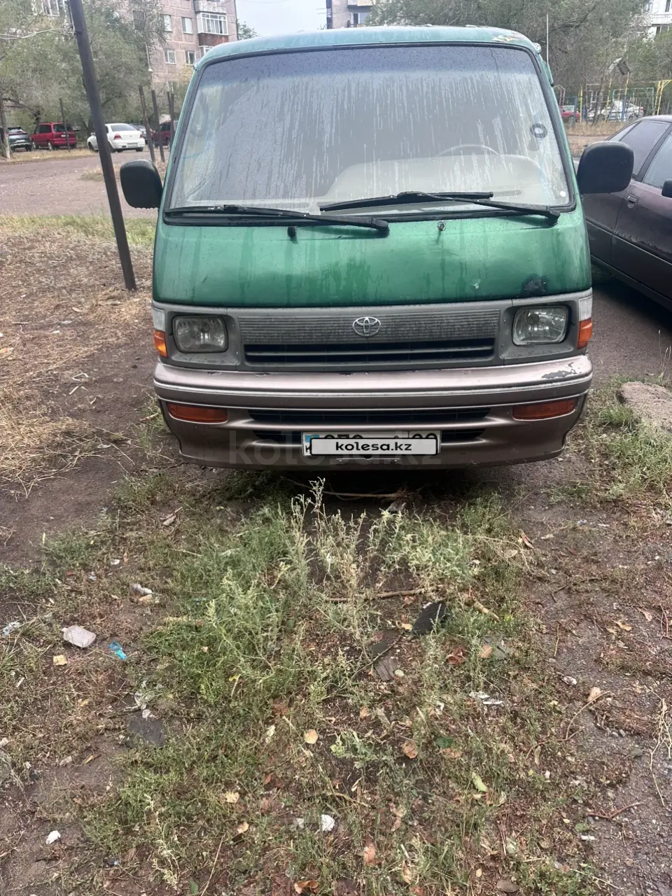 Toyota HiAce, 1999