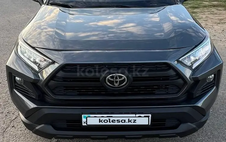 Toyota RAV4 2020 года за 16 000 000 тг. в Астана