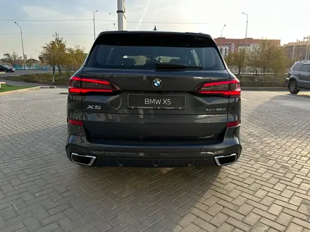 BMW X5 2022 года за 59 892 829 тг. в Атырау – фото 5