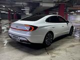 Hyundai Sonata 2020 года за 12 800 000 тг. в Алматы – фото 4