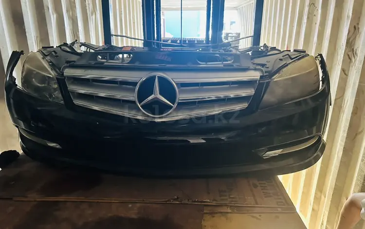 W204 AMG бампер ноускат рестайлинг мерседес за 300 000 тг. в Алматы