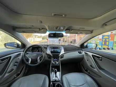 Hyundai Elantra 2013 года за 4 000 000 тг. в Актау – фото 3