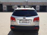 Kia Sorento 2012 года за 9 800 000 тг. в Актобе – фото 2