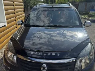 Renault Sandero Stepway, 2013