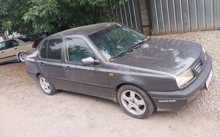 Volkswagen Vento 1993 года за 1 000 000 тг. в Алматы