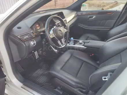 Mercedes-Benz E 200 2012 года за 9 700 000 тг. в Алматы – фото 13