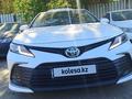Toyota Camry 2022 годаүшін13 800 000 тг. в Актобе – фото 2