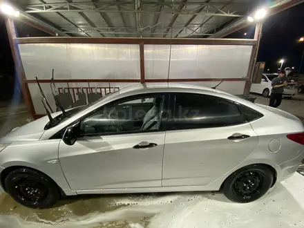 Hyundai Accent 2012 года за 3 900 000 тг. в Атырау – фото 3