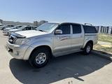 Toyota Hilux 2010 года за 8 900 000 тг. в Усть-Каменогорск – фото 2