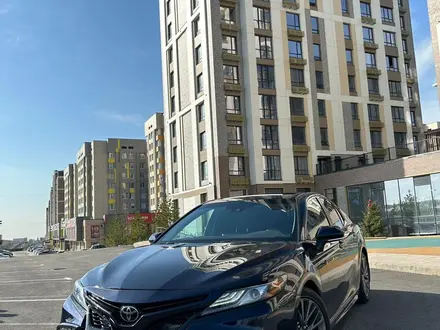 Toyota Camry 2021 года за 14 300 000 тг. в Шымкент – фото 5