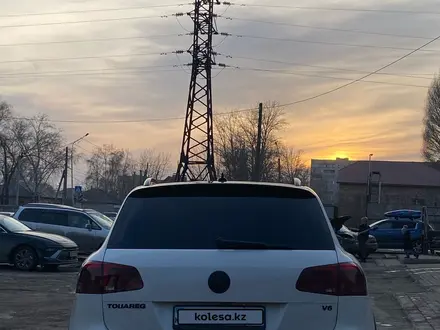Volkswagen Touareg 2011 года за 8 500 000 тг. в Астана – фото 5