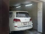 Lexus LX 570 2013 года за 24 000 000 тг. в Актау – фото 3
