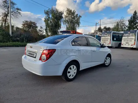 Chevrolet Aveo 2013 года за 3 400 000 тг. в Петропавловск – фото 12
