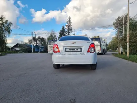 Chevrolet Aveo 2013 года за 3 400 000 тг. в Петропавловск – фото 20