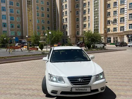 Hyundai Sonata 2009 года за 4 400 000 тг. в Актау – фото 2