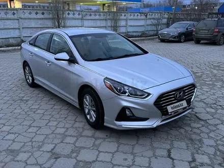 Hyundai Sonata 2018 года за 6 200 000 тг. в Актобе – фото 2