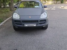 Porsche Cayenne, 2005