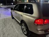 Volkswagen Touareg 2006 годаfor6 000 000 тг. в Караганда – фото 2