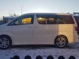 Toyota Alphard 2002 года за 7 800 000 тг. в Астана – фото 2