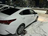 Hyundai Accent 2022 года за 7 500 000 тг. в Астана – фото 4