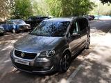 Volkswagen Touran 2009 годаүшін4 500 000 тг. в Караганда