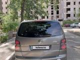 Volkswagen Touran 2009 годаүшін4 500 000 тг. в Караганда – фото 5