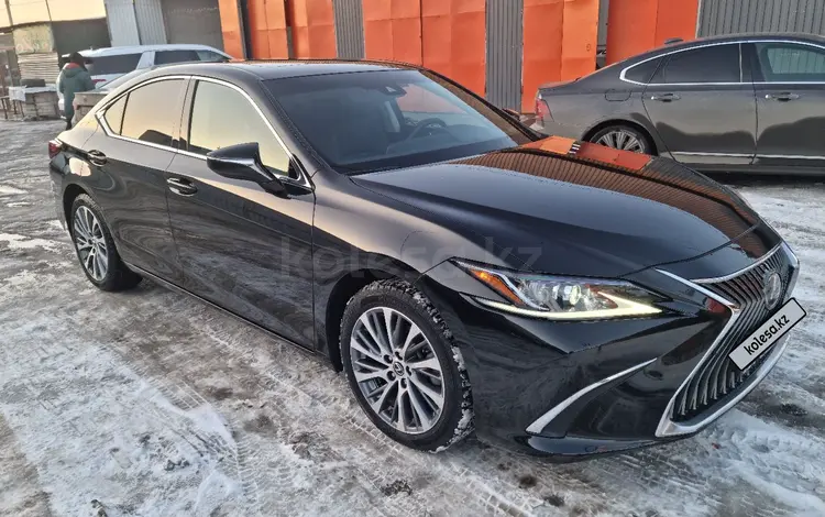 Lexus ES 250 2021 года за 21 500 000 тг. в Алматы