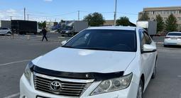 Toyota Camry 2014 года за 9 800 000 тг. в Шымкент – фото 2