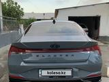Hyundai Elantra 2021 года за 8 900 000 тг. в Шымкент – фото 5