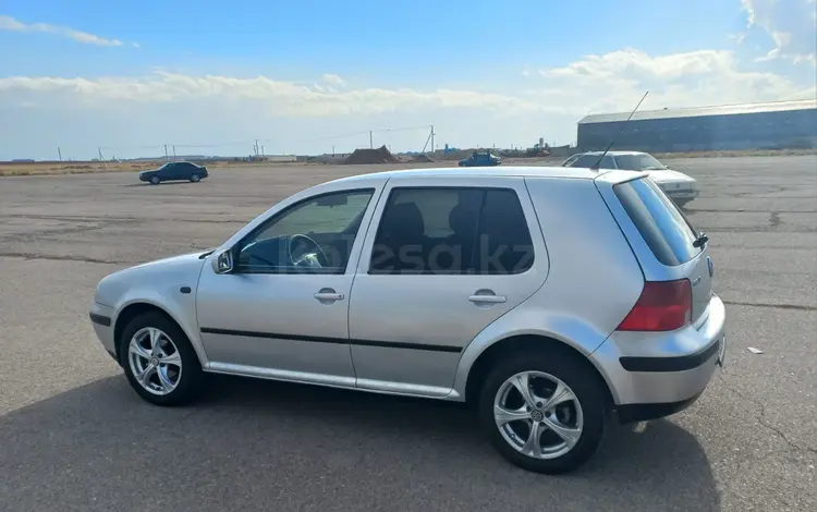 Volkswagen Golf 2002 годаүшін2 600 000 тг. в Тараз