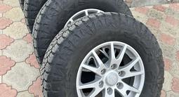 Maxxis Razr AT 265/70/R16 за 150 000 тг. в Уральск