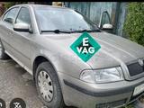 Skoda Octavia 2011 года за 1 000 000 тг. в Караганда – фото 2