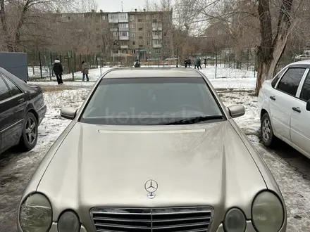 Mercedes-Benz E 240 1999 года за 2 500 000 тг. в Караганда