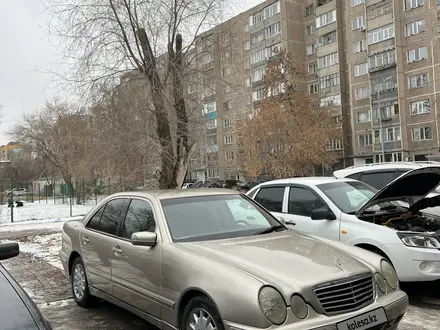 Mercedes-Benz E 240 1999 года за 2 500 000 тг. в Караганда – фото 2