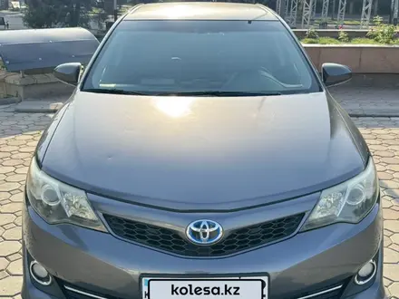 Toyota Camry 2014 года за 8 250 000 тг. в Алматы – фото 2
