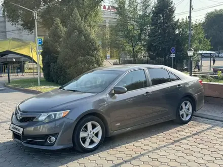 Toyota Camry 2014 года за 8 250 000 тг. в Алматы – фото 3