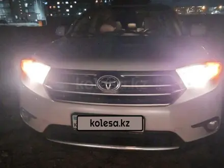 Toyota Highlander 2011 года за 11 500 000 тг. в Балхаш