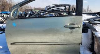 Двери на тойота ярис седан за 80 000 тг. в Алматы