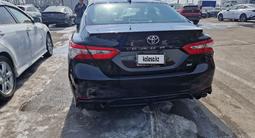 Toyota Camry 2019 года за 9 500 000 тг. в Алматы – фото 4