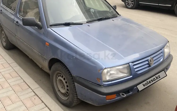 Volkswagen Vento 1992 годаfor1 100 000 тг. в Бауыржана Момышулы