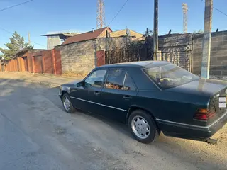 Mercedes-Benz E-Class, 1995