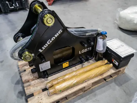 Оригинальный гидромолот LiuGong LGB75 (угловой/боковой тип) за 1 450 000 тг. в Шымкент – фото 2